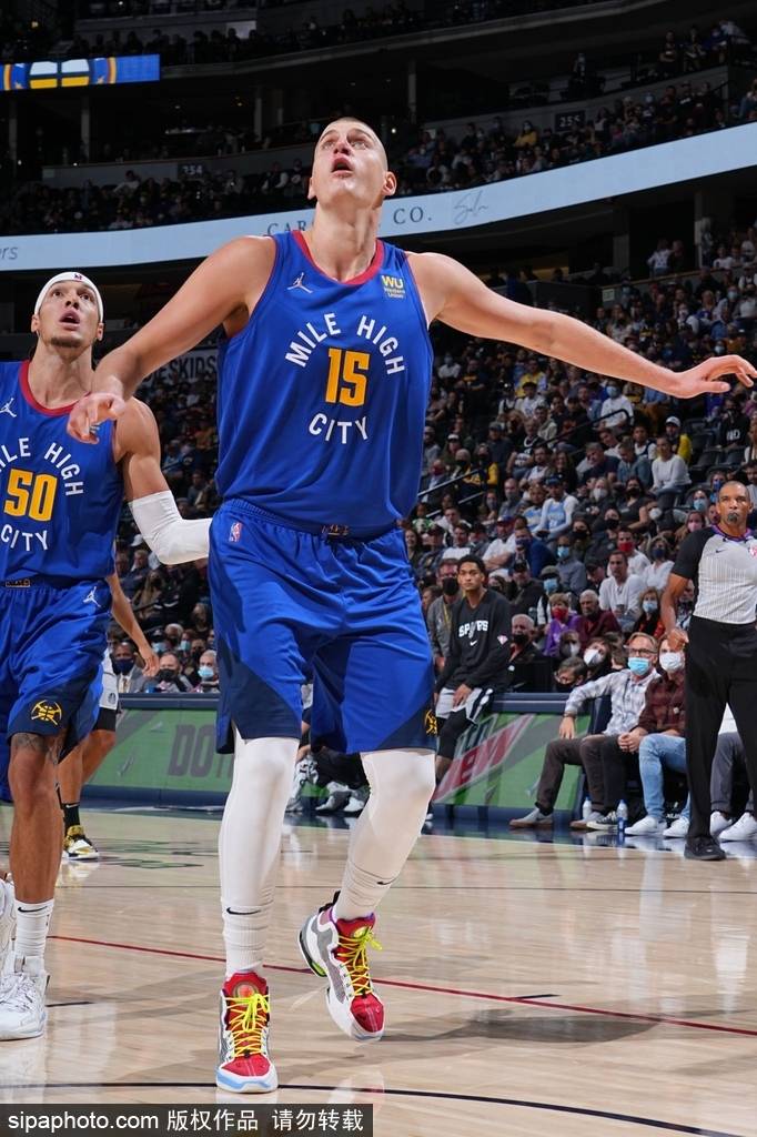 广州队险胜马刺，约基奇带队取胜