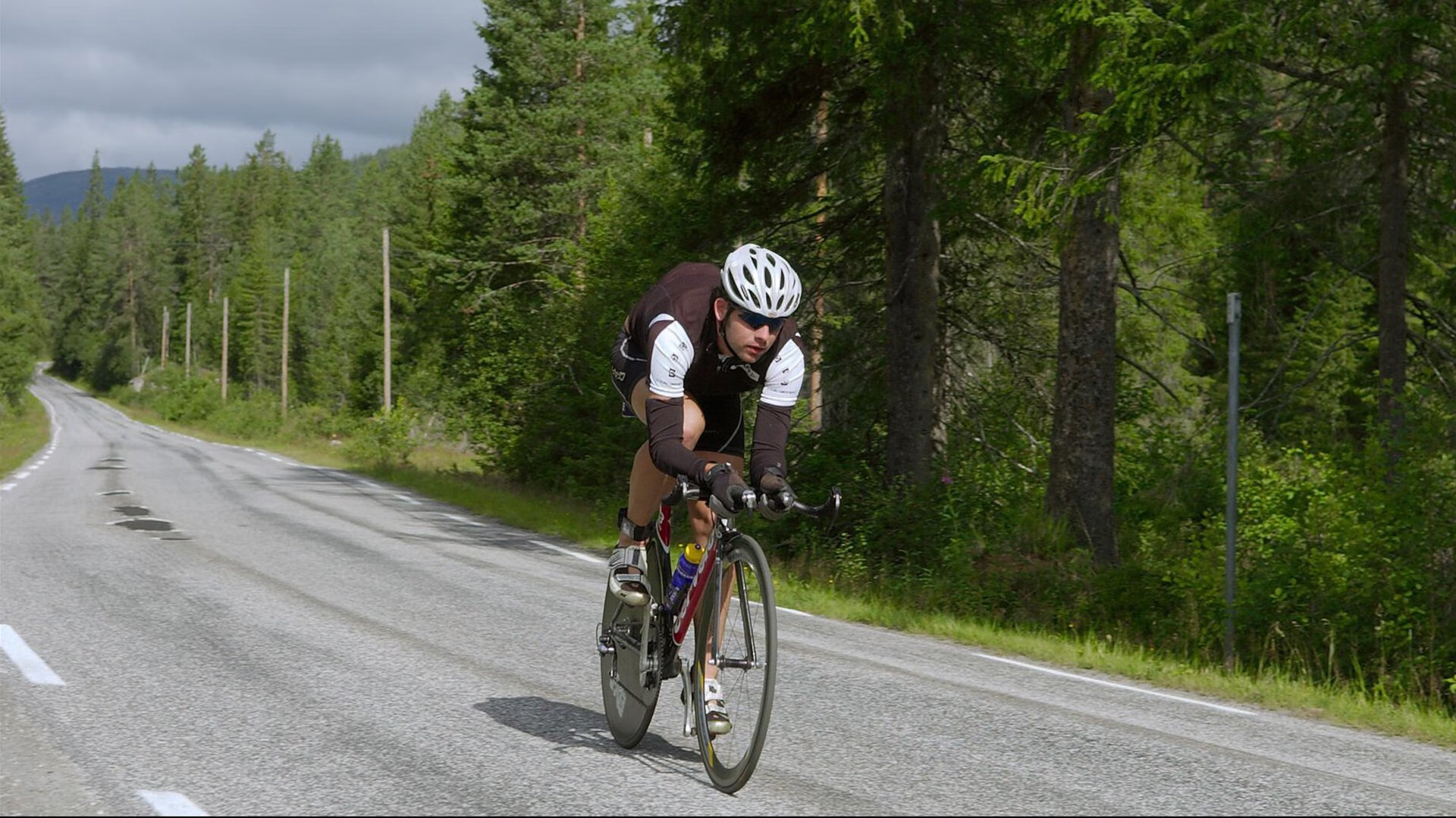 世界杯2026-西决生死战焦点战，乌克兰血拼马里，两个世界的同一种绝望
